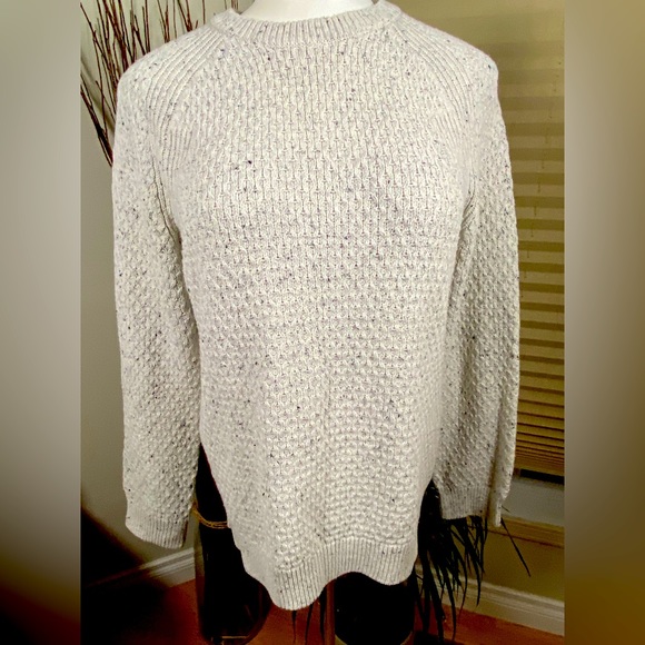 Wind River Women’s Vintage Cream Crew Neck Knit Sweater Size Medium - Picture 2 of 6